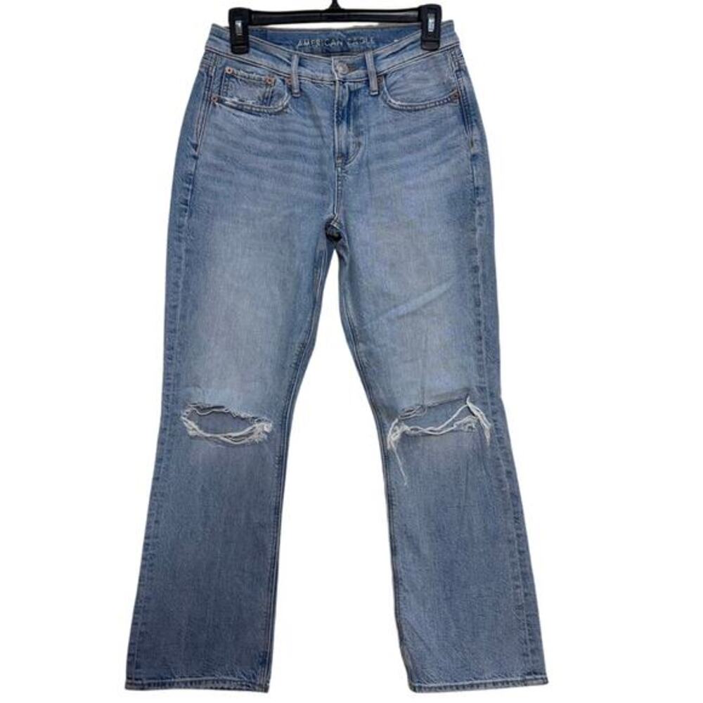 American Eagle Flare Jeans Distress on knees Size 2‎ Short Light Wash